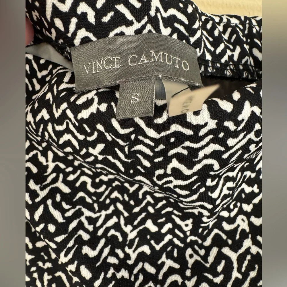 Vince Camuto Stretchy Knee Length Pencil Skirt - Picture 4 of 5